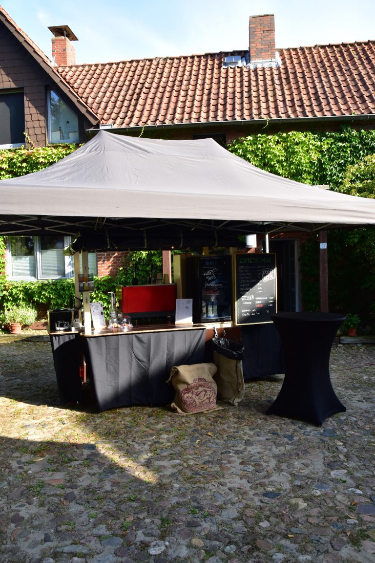 Anhänger und Pavilion